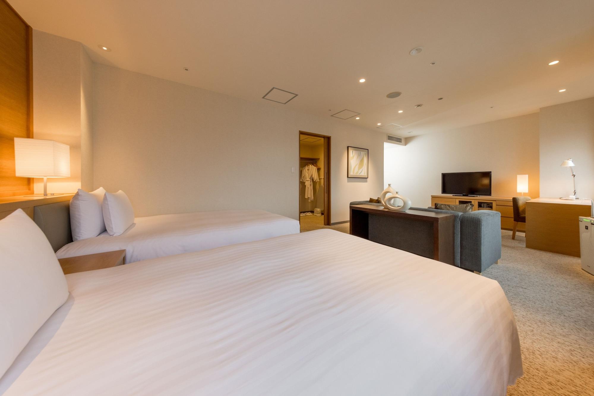 Associa 5*