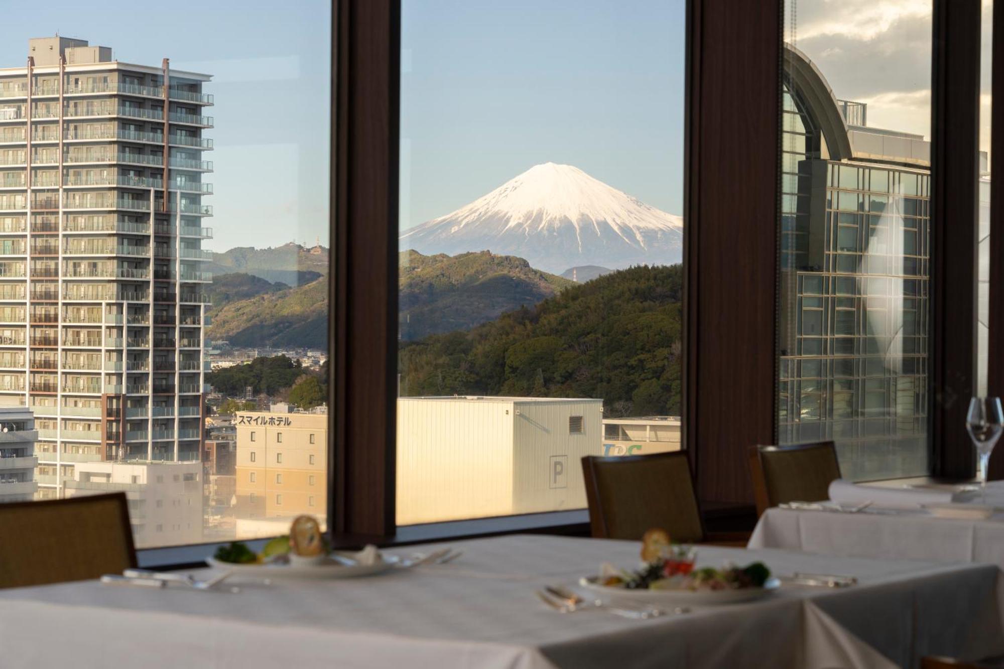Associa Hotel 5*